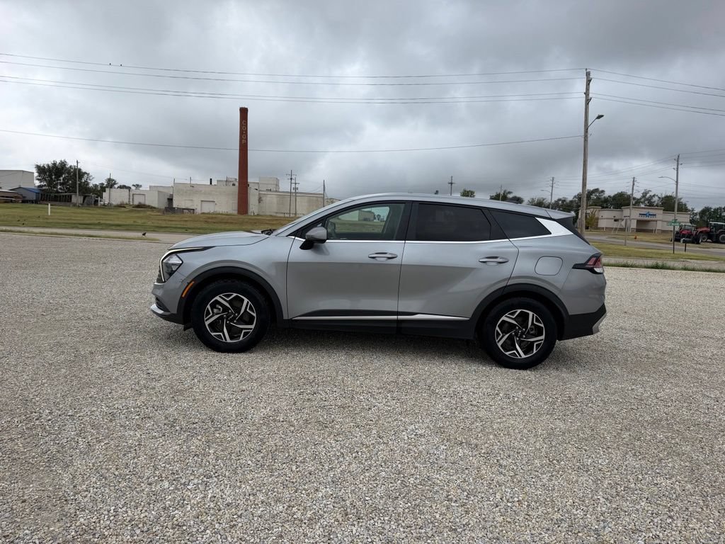 Used 2023 Kia Sportage LX FWD image 6