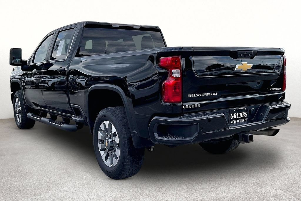 Used 2024 Chevrolet Silverado 2500 Custom w/ Custom Value Package AWD/4WD image 15