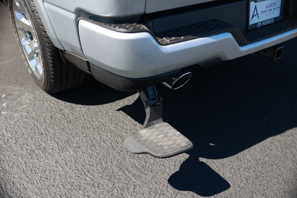 New 2026 RAM 1500 4x4 Crew Cab image 11