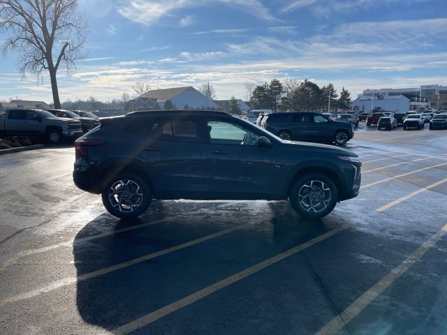 New 2026 Chevrolet Trax LT w/ Driver Confidence Package image 6