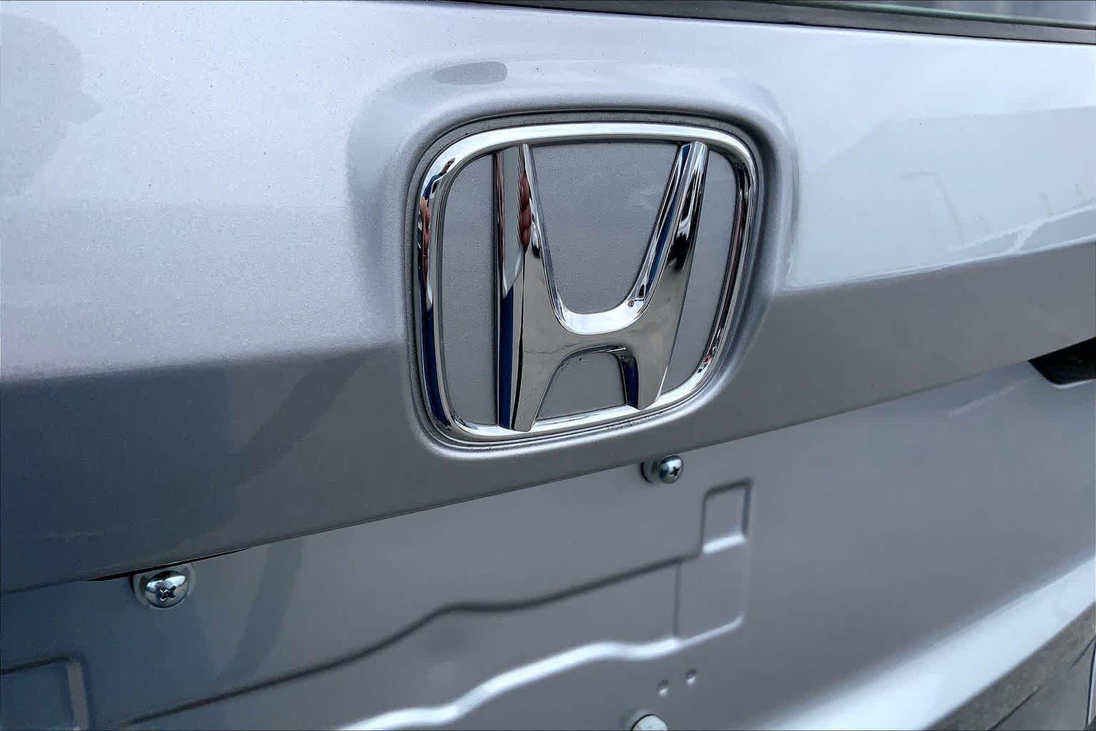 Used 2023 Honda CR-V LX image 10