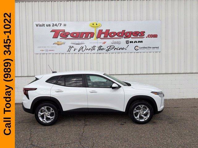 New 2026 Chevrolet Trax LS w/ LS Convenience Package