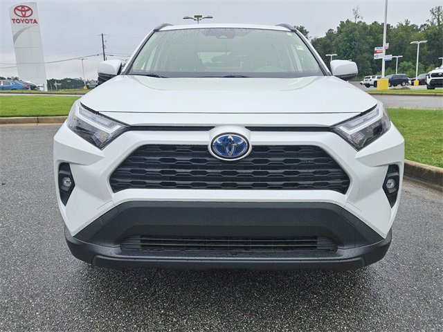 Used 2023 Toyota RAV4 XLE Premium image 2