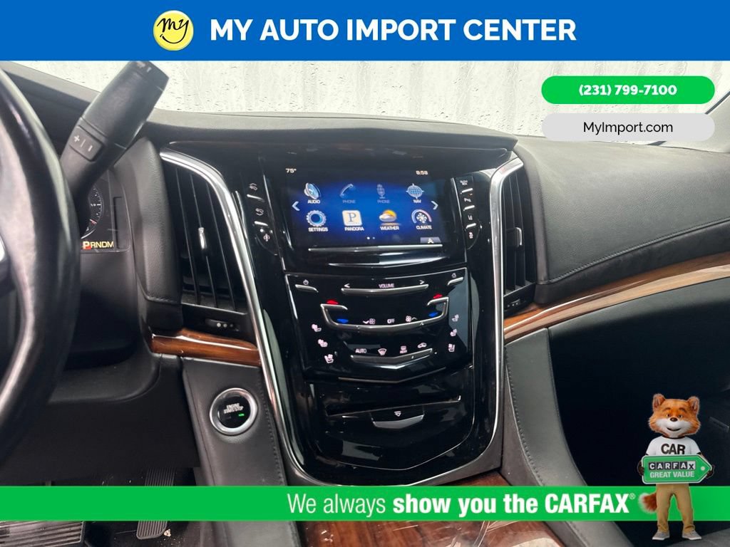 Used 2015 Cadillac Escalade Luxury AWD/4WD image 10