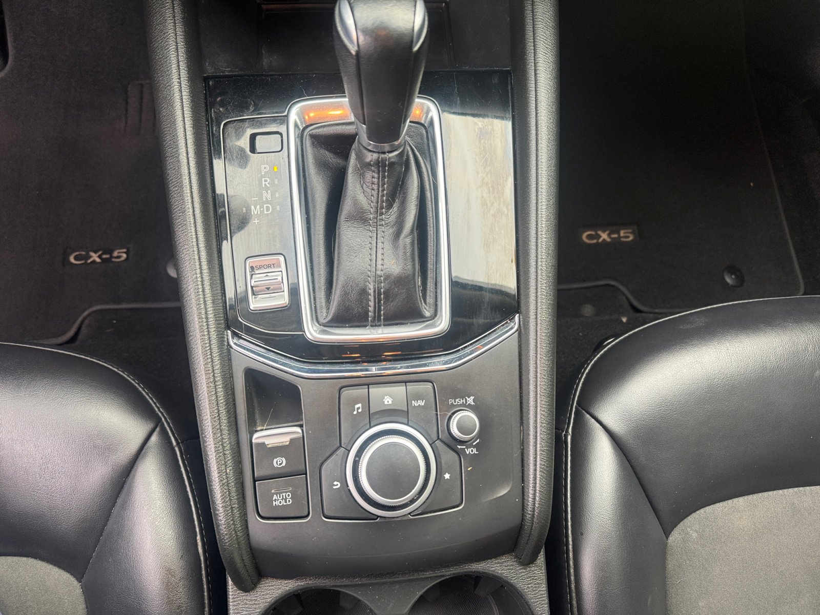 Used 2019 MAZDA CX-5 Touring image 22