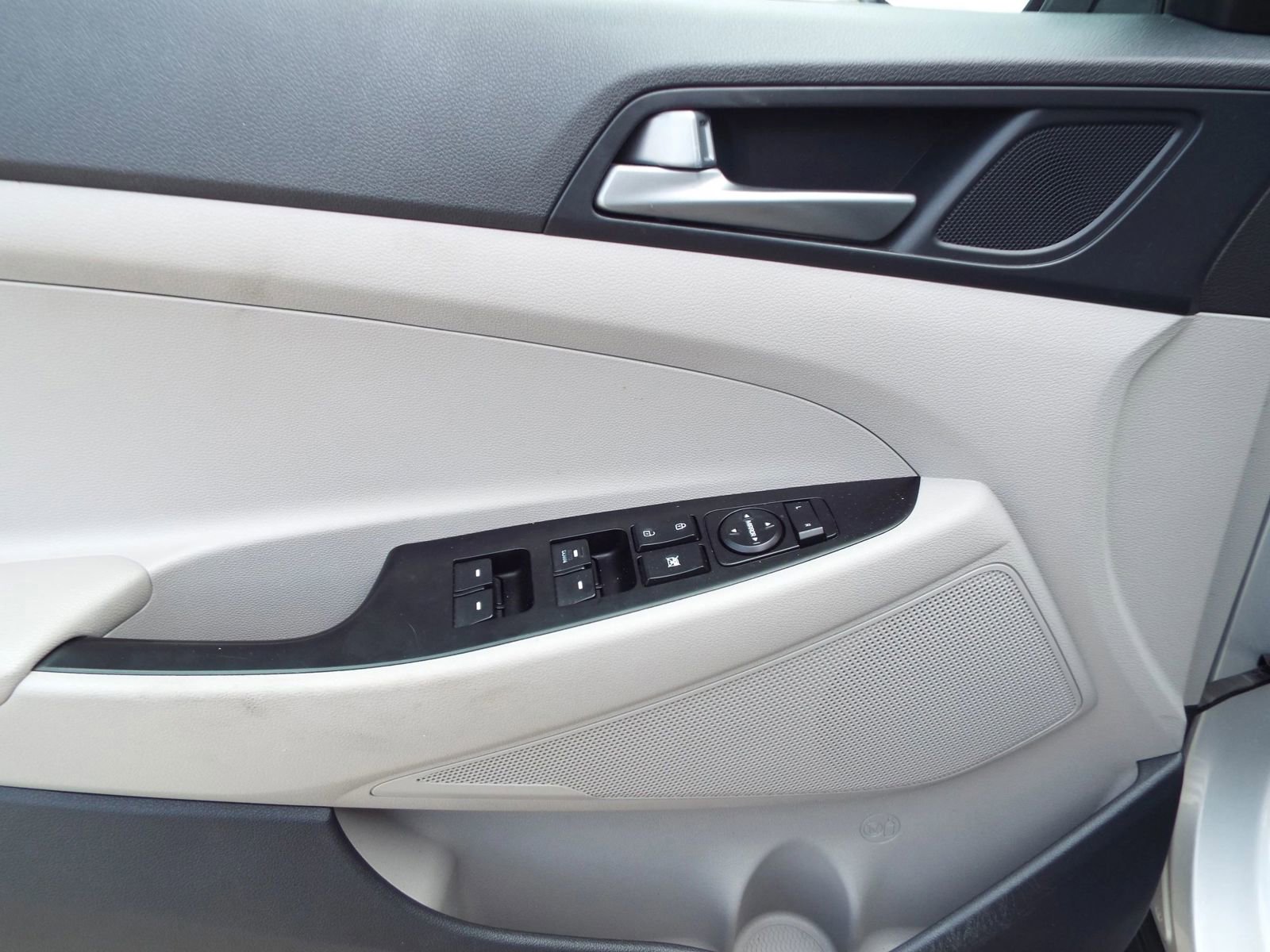 Used 2016 Hyundai Tucson SE image 20