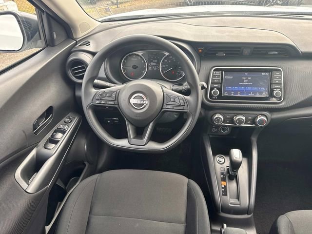 Certified 2025 Nissan Kicks Play S image 17