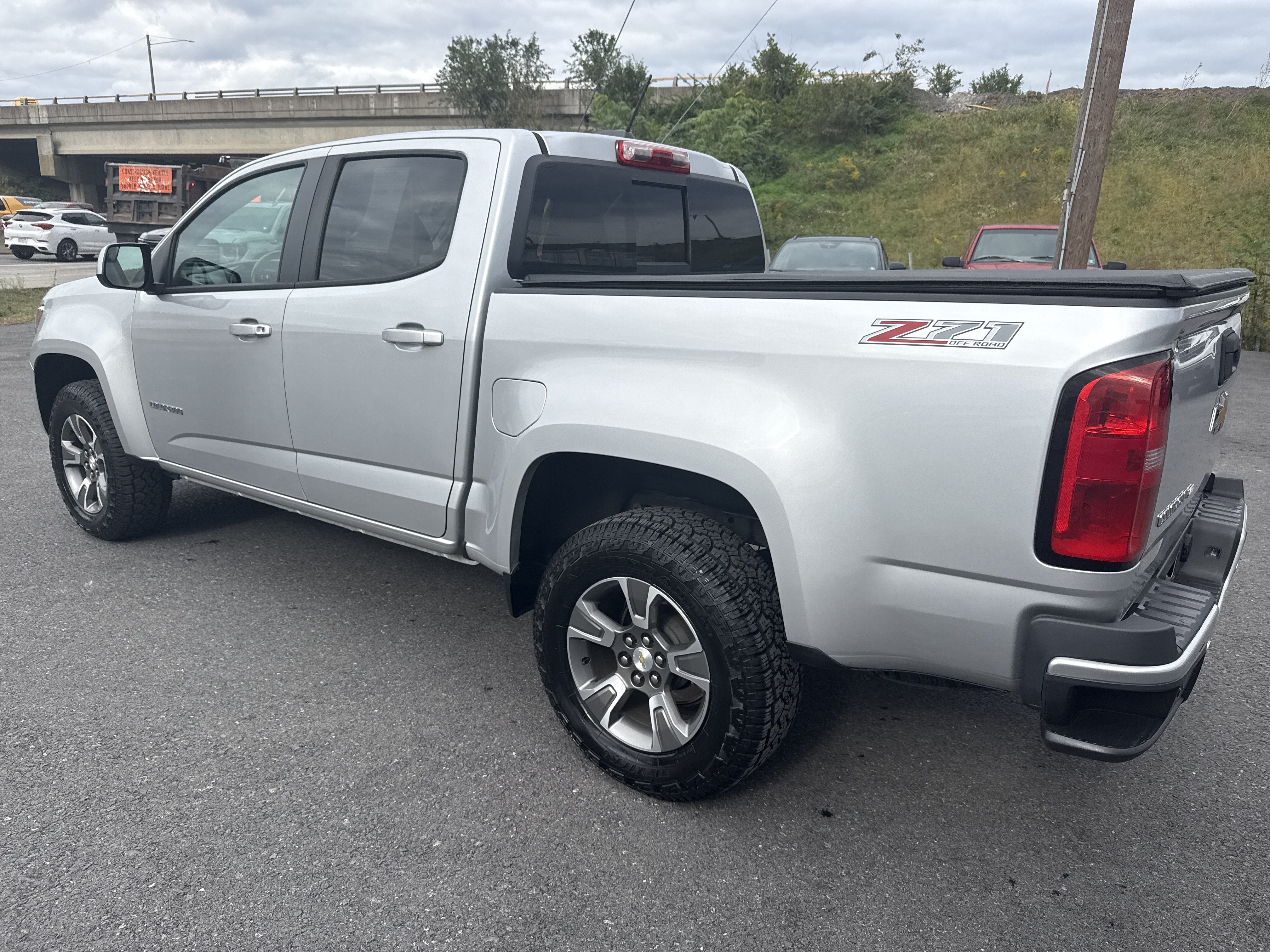 Used 2019 Chevrolet Colorado Z71 AWD/4WD image 6