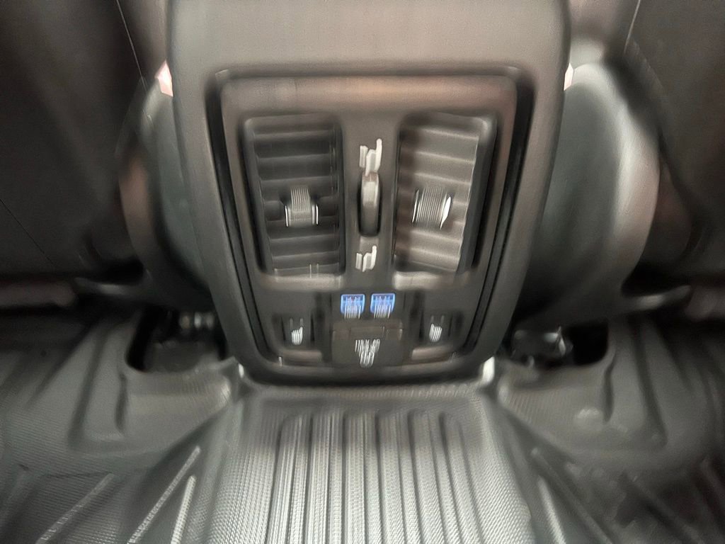 Used 2024 Dodge Durango SRT image 25