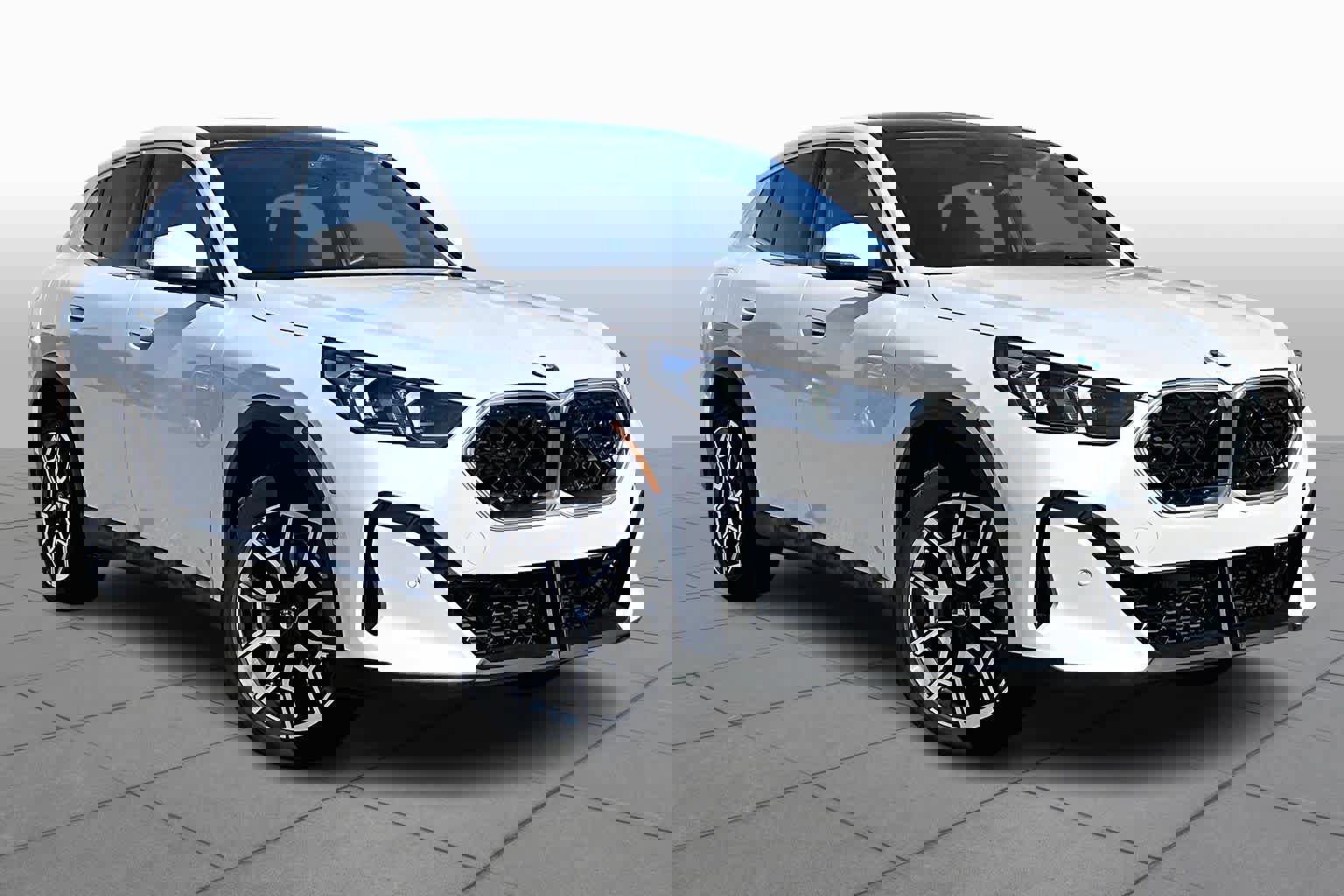 Used 2026 BMW X2 xDrive28i w/ Technology Package image 2