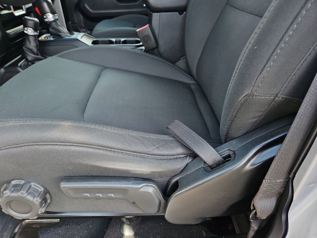 Used 2018 Jeep Wrangler Unlimited Sport AWD/4WD image 22