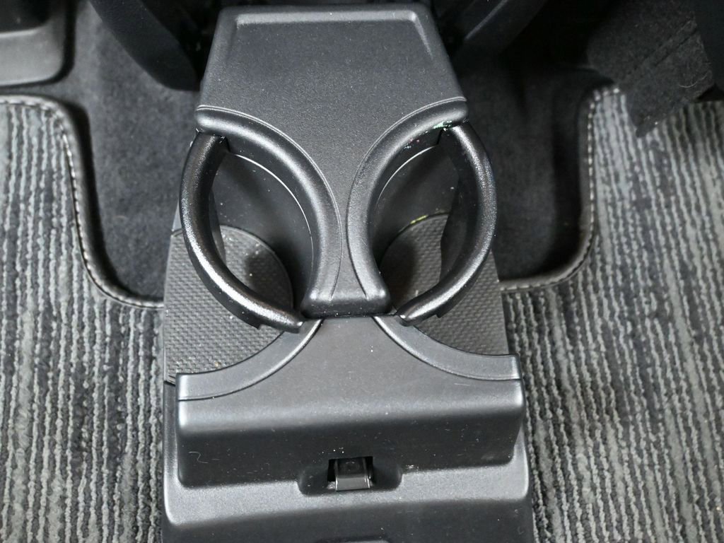 Used 2024 Subaru Ascent Premium w/ Convenience Package image 24