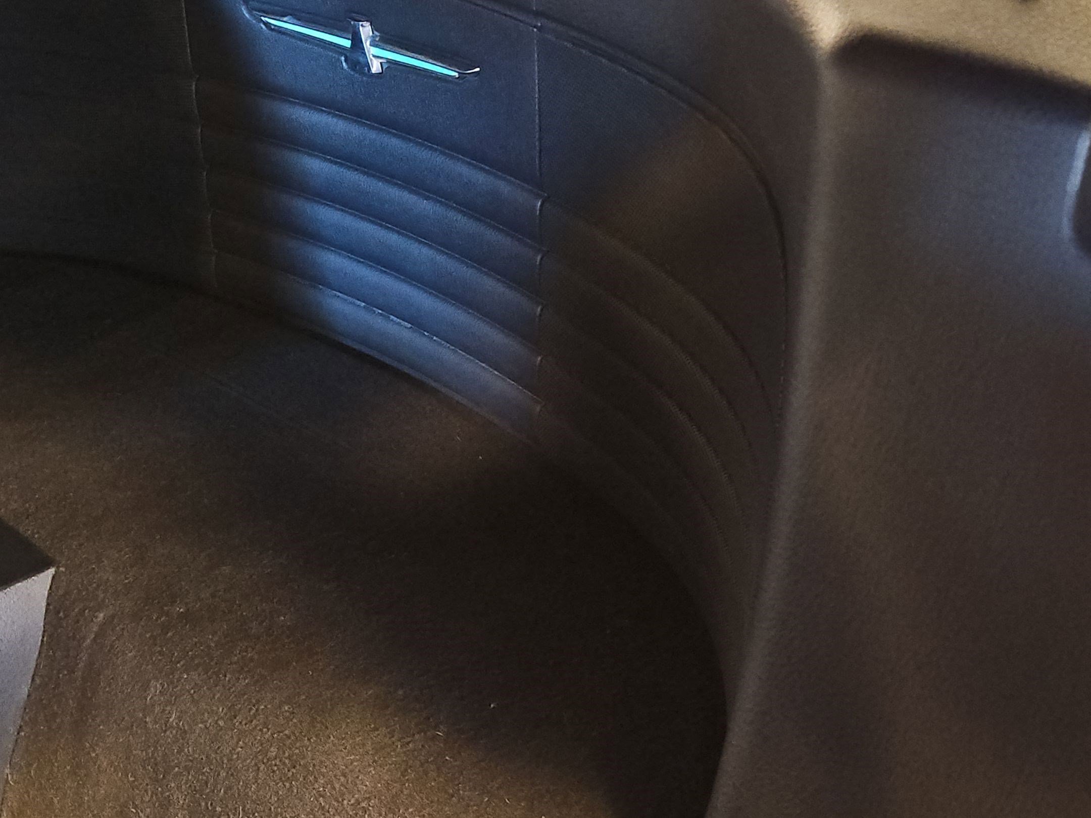 Used 2003 Ford Thunderbird image 27