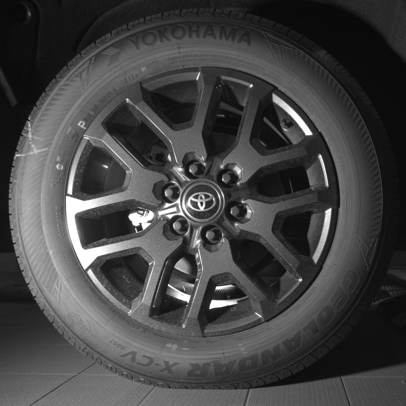 New 2026 Toyota Sequoia Platinum AWD/4WD image 15
