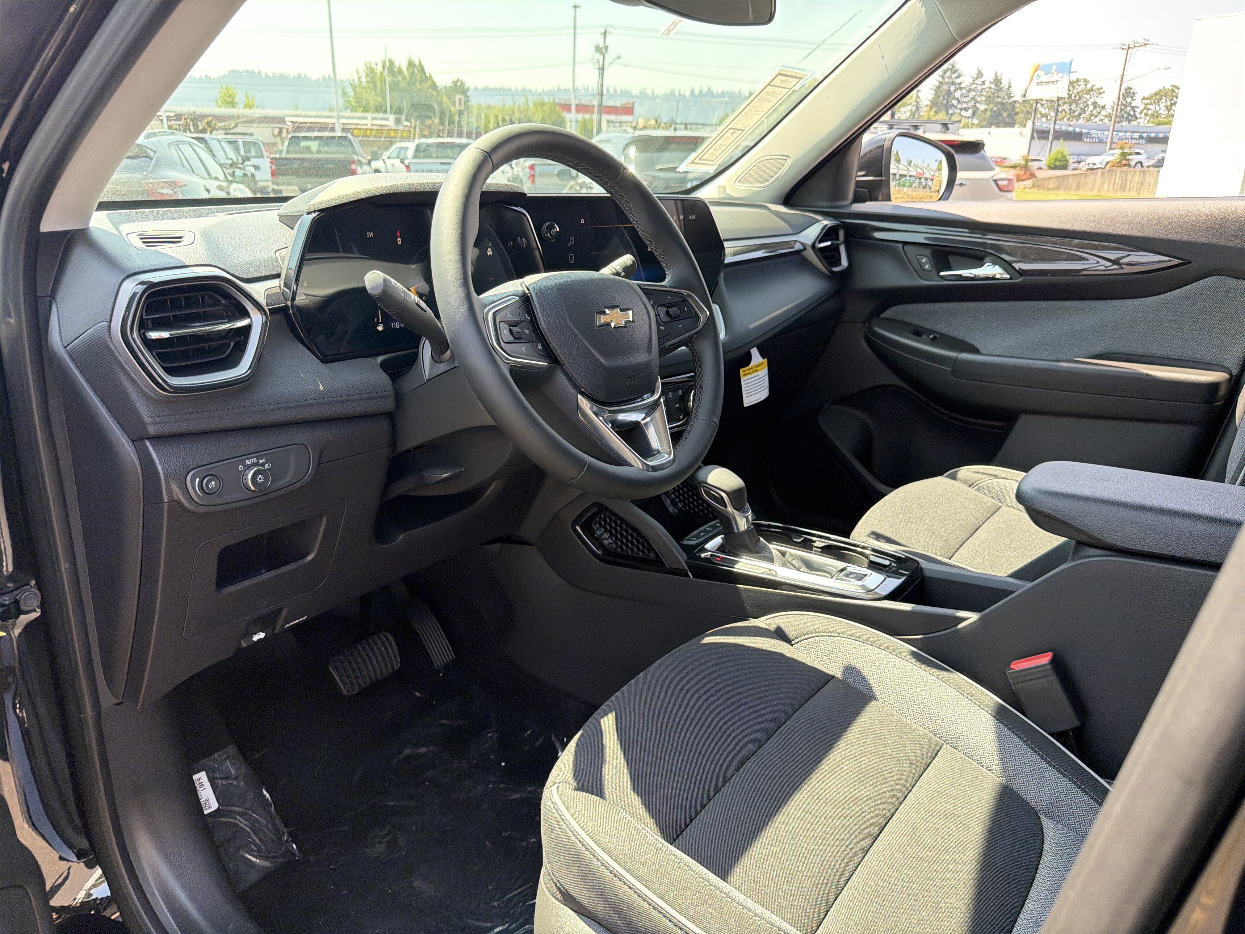 New 2026 Chevrolet TrailBlazer LT w/ LT Cold Weather Package AWD/4WD image 9