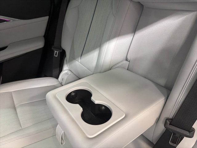 Certified 2024 Cadillac Lyriq Luxury RWD image 13