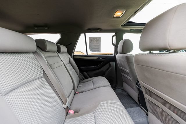 Used 2007 Toyota 4Runner SR5 AWD/4WD image 17