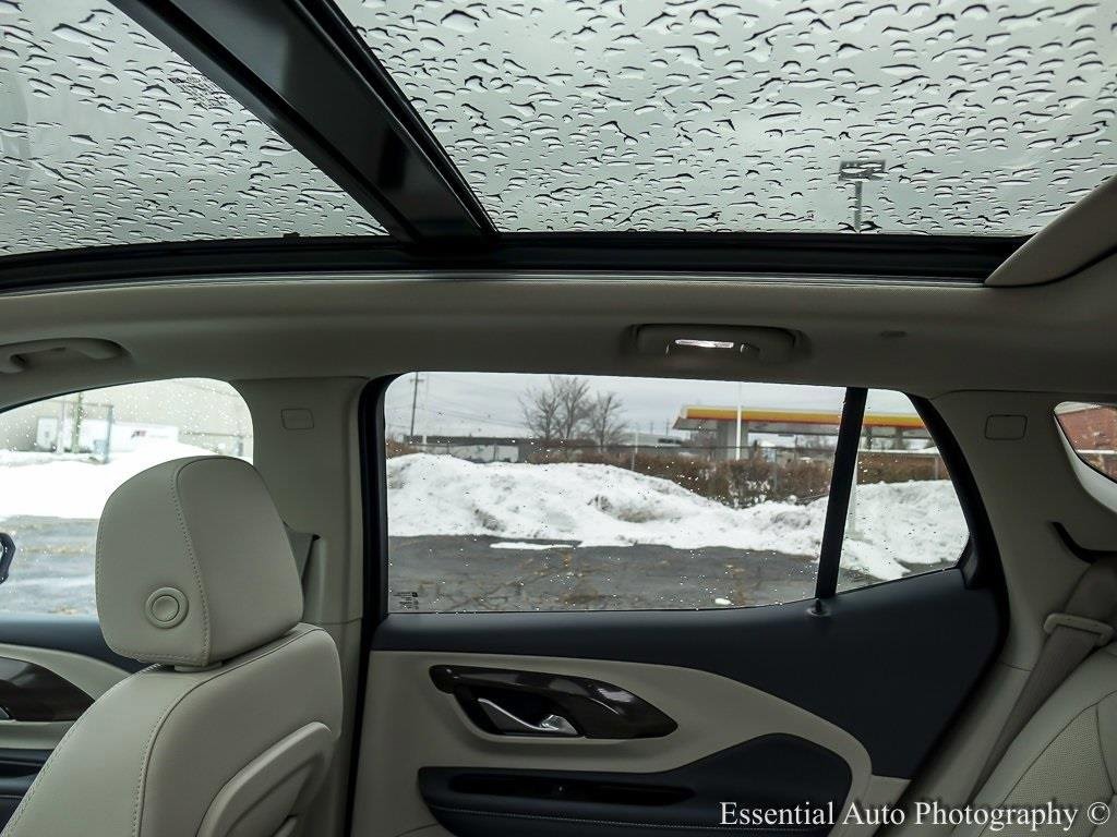 Used 2024 GMC Terrain Denali w/ Denali Premium Package image 12