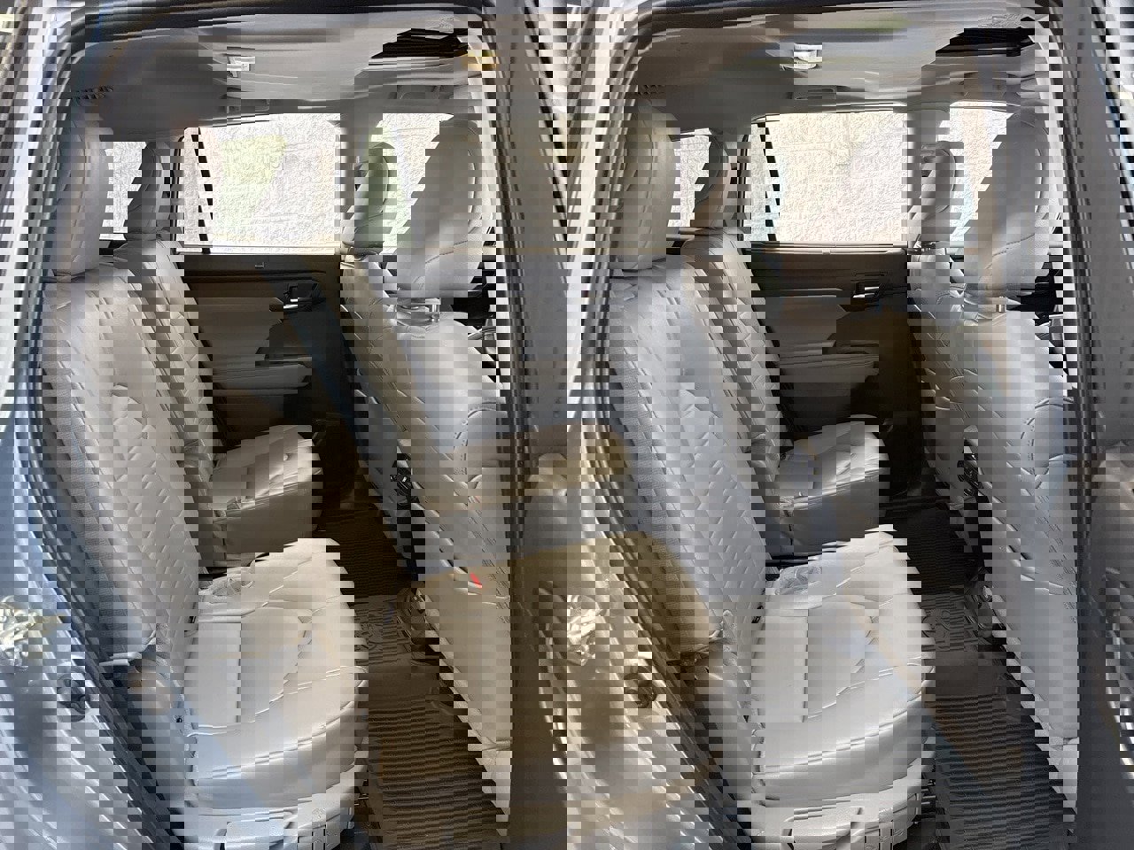 Certified 2024 Toyota Highlander XLE image 46