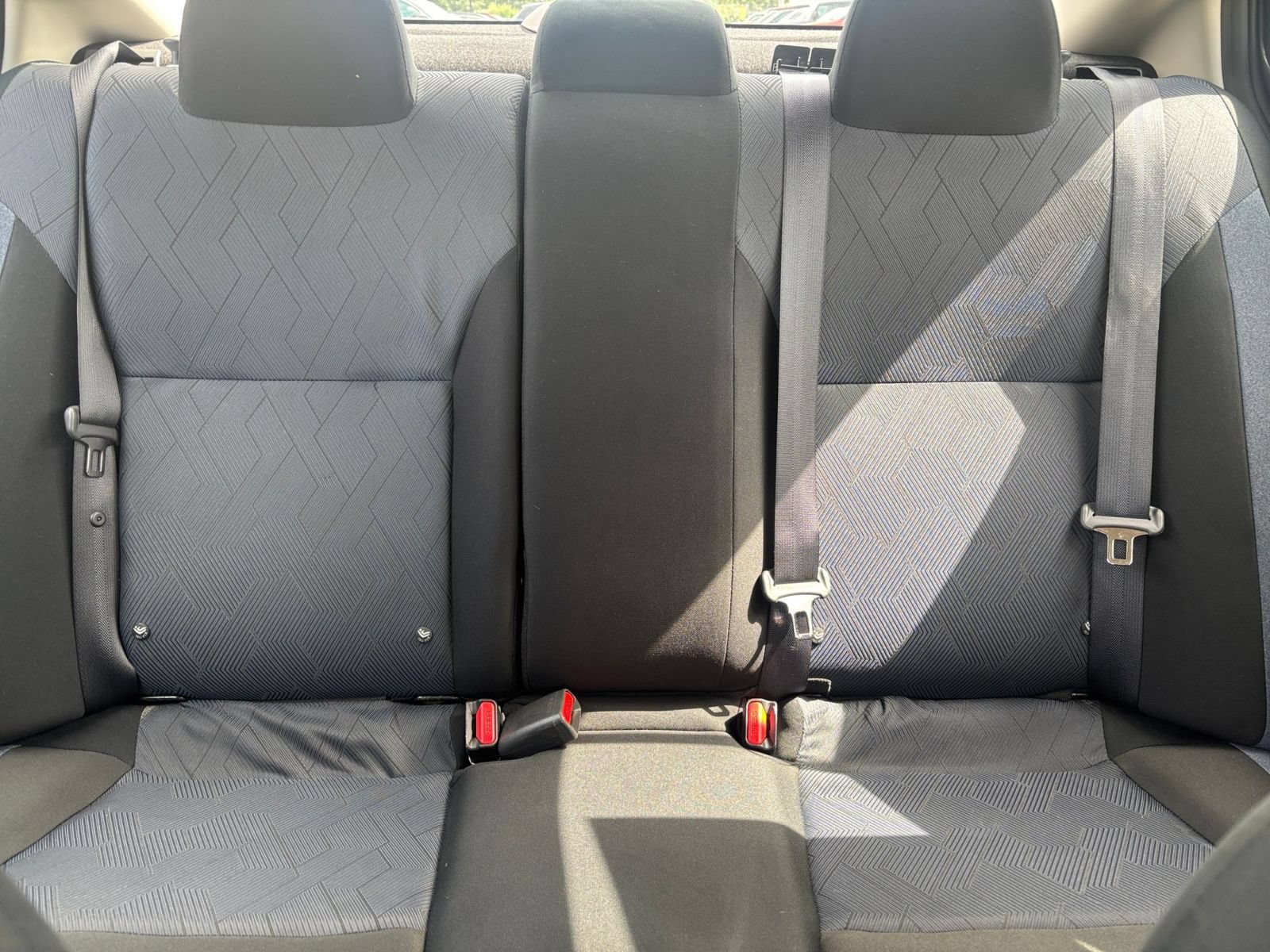 Used 2025 Nissan Versa SV FWD image 36