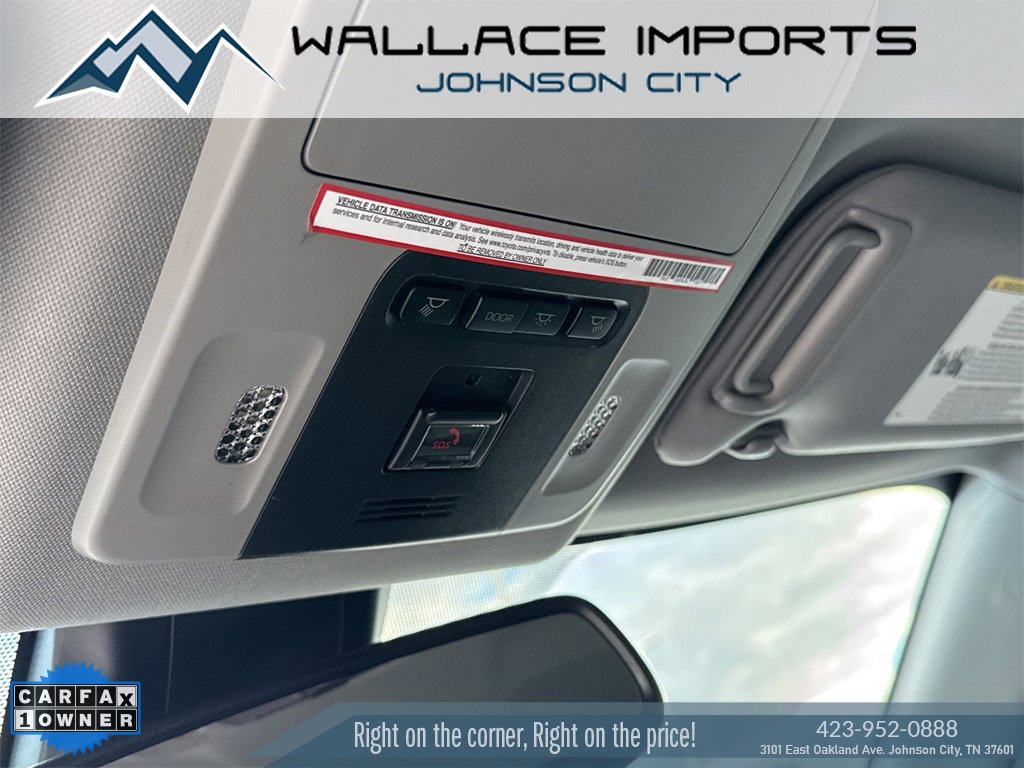 Used 2022 Toyota Camry XSE image 6