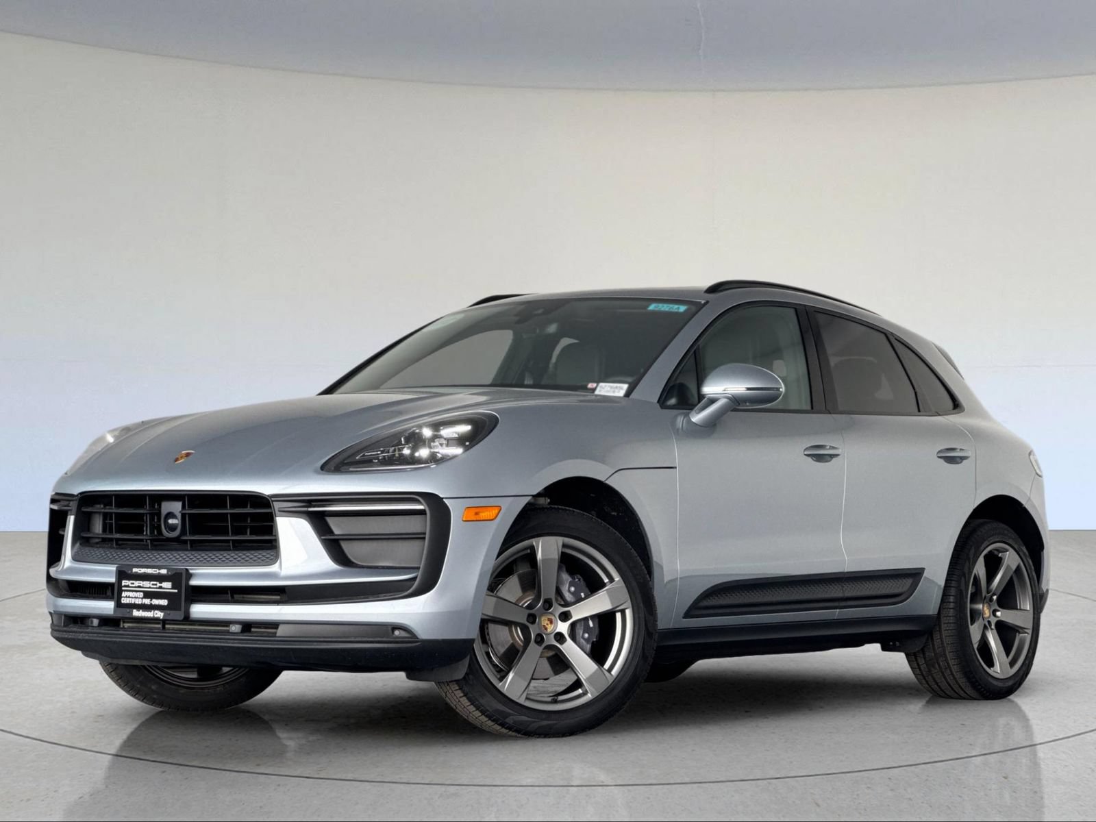 Certified 2025 Porsche Macan