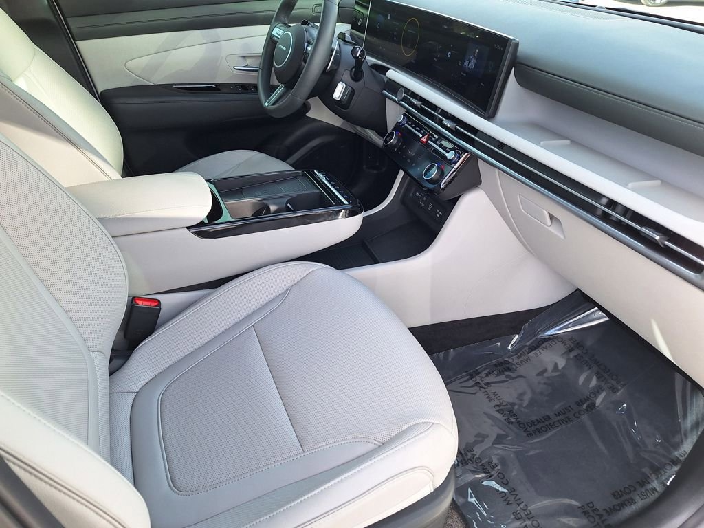 New 2025 Hyundai Tucson Limited image 26