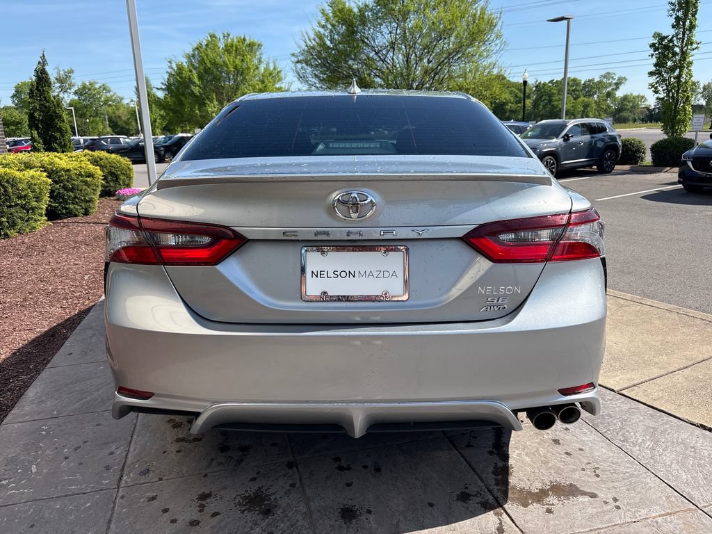 Used 2024 Toyota Camry SE AWD/4WD image 5