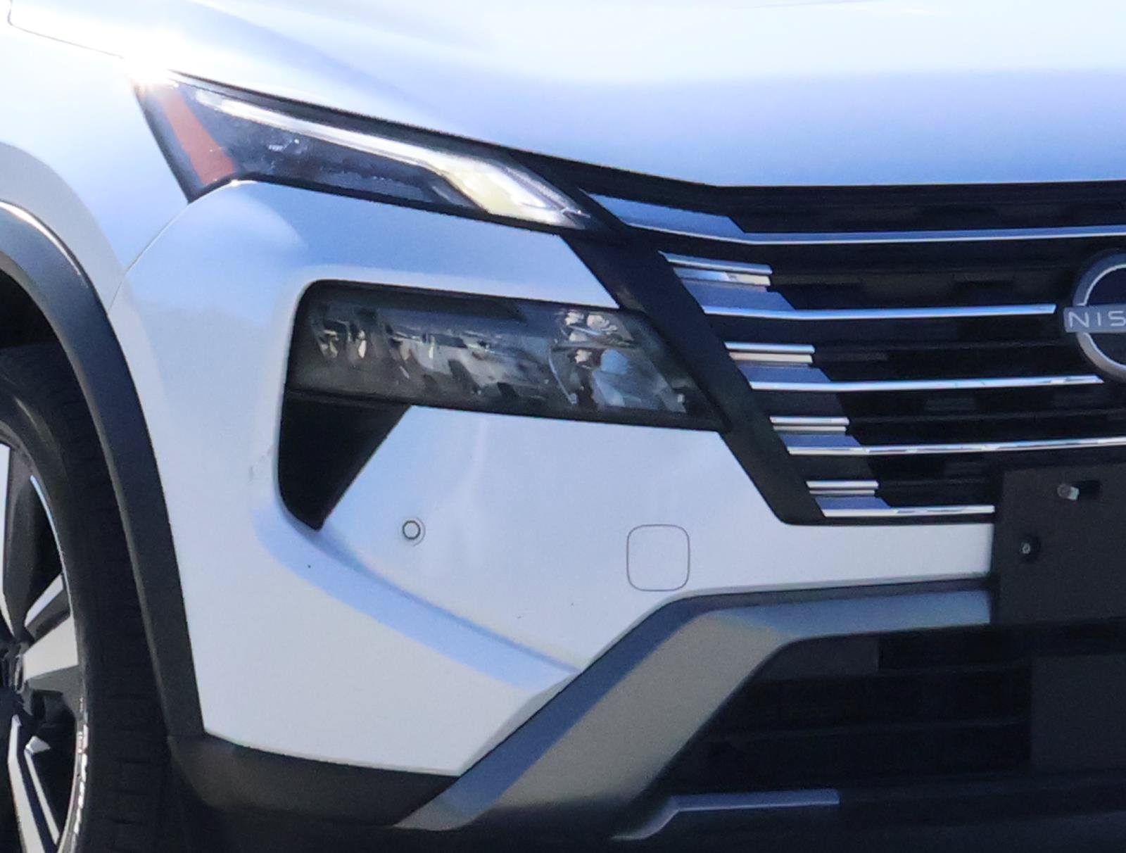 Used 2024 Nissan Rogue SL w/ SL Premium Package FWD image 7