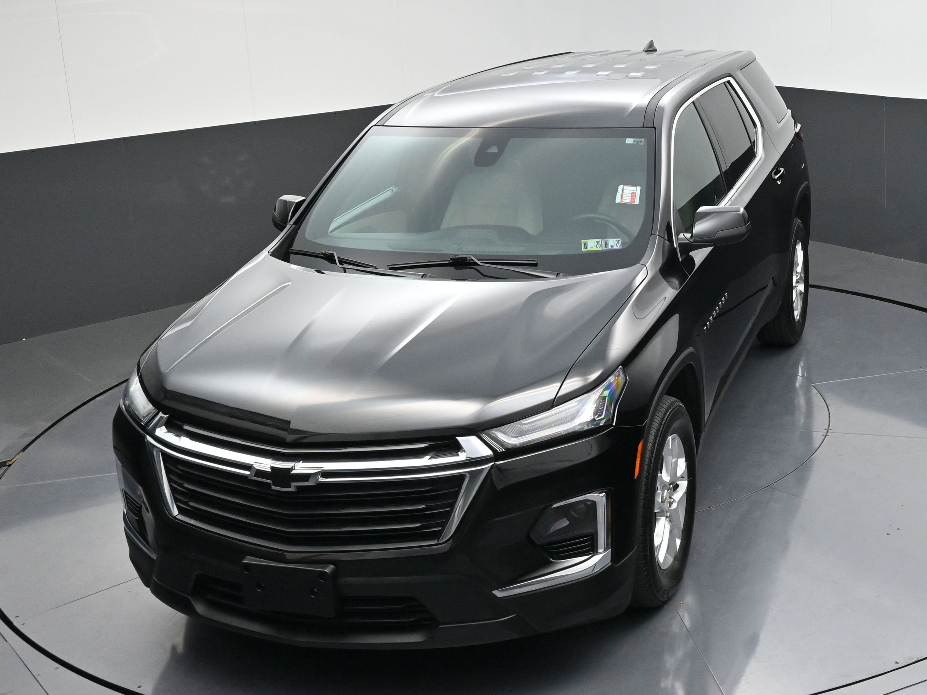 Used 2023 Chevrolet Traverse LS AWD/4WD image 41