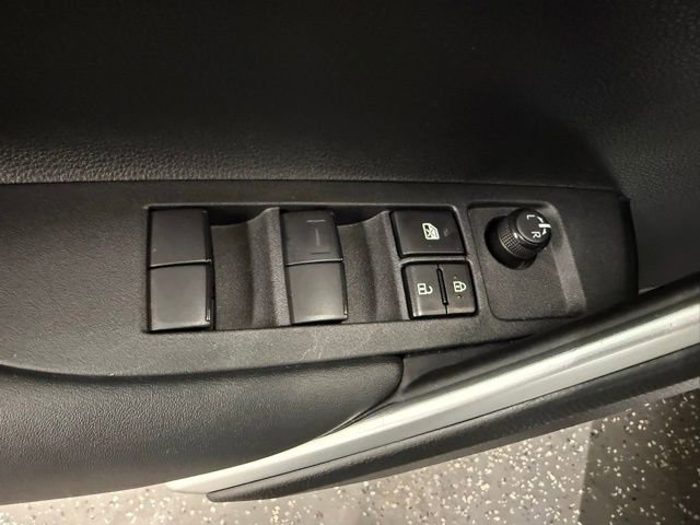 Certified 2023 Toyota Corolla Cross L AWD/4WD image 11