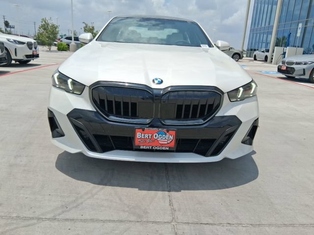 New 2026 BMW 530i w/ M Sport Package RWD image 13