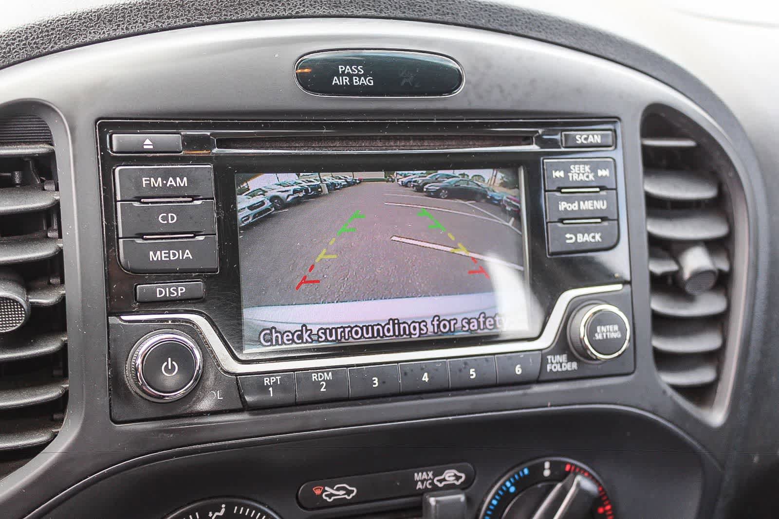 Used 2017 Nissan Juke S FWD image 34