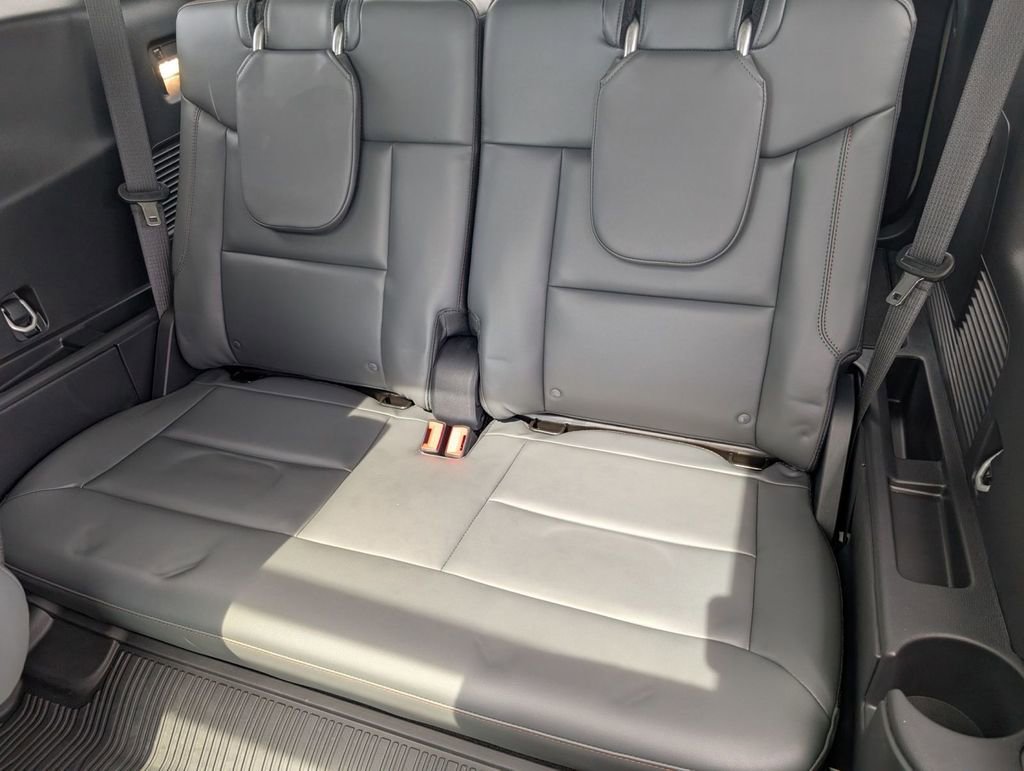 New 2025 Ford Explorer Active w/ Active Comfort Package image 50