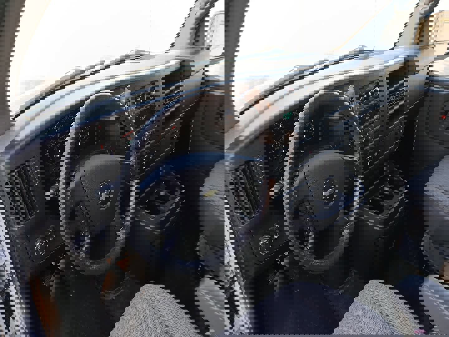 Used 2013 Chevrolet Express 3500 LT w/ LT Preferred Equipment Group image 16