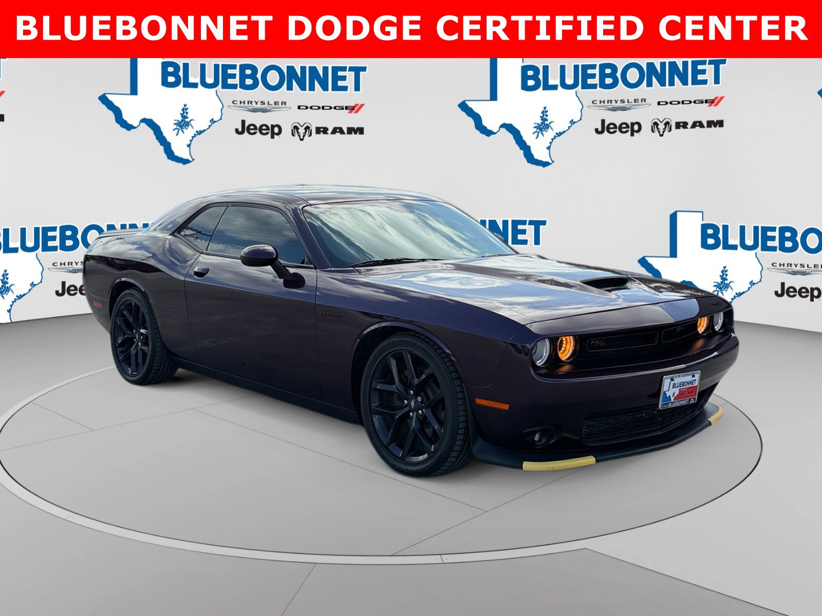 Used 2021 Dodge Challenger R/T w/ Blacktop Package RWD image 3