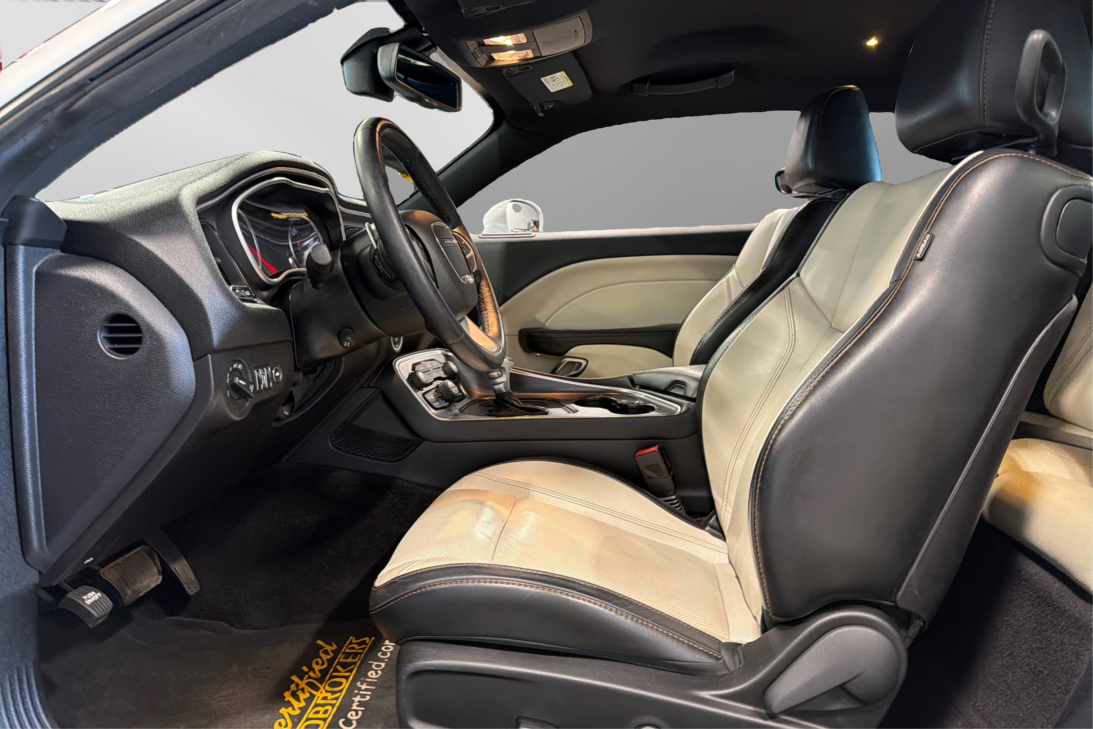 Used 2016 Dodge Challenger SXT Plus RWD image 17