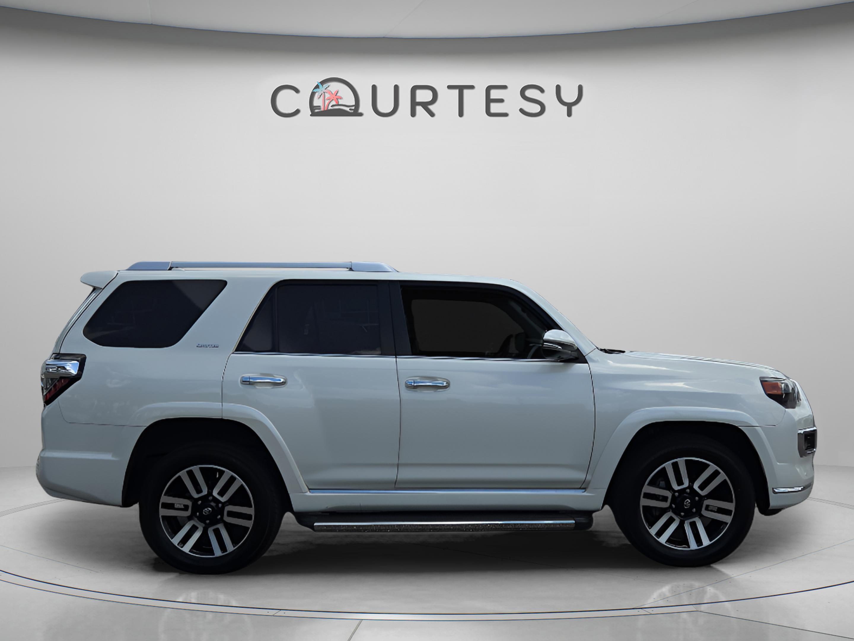 Certified 2022 Toyota 4Runner Limited AWD/4WD image 6
