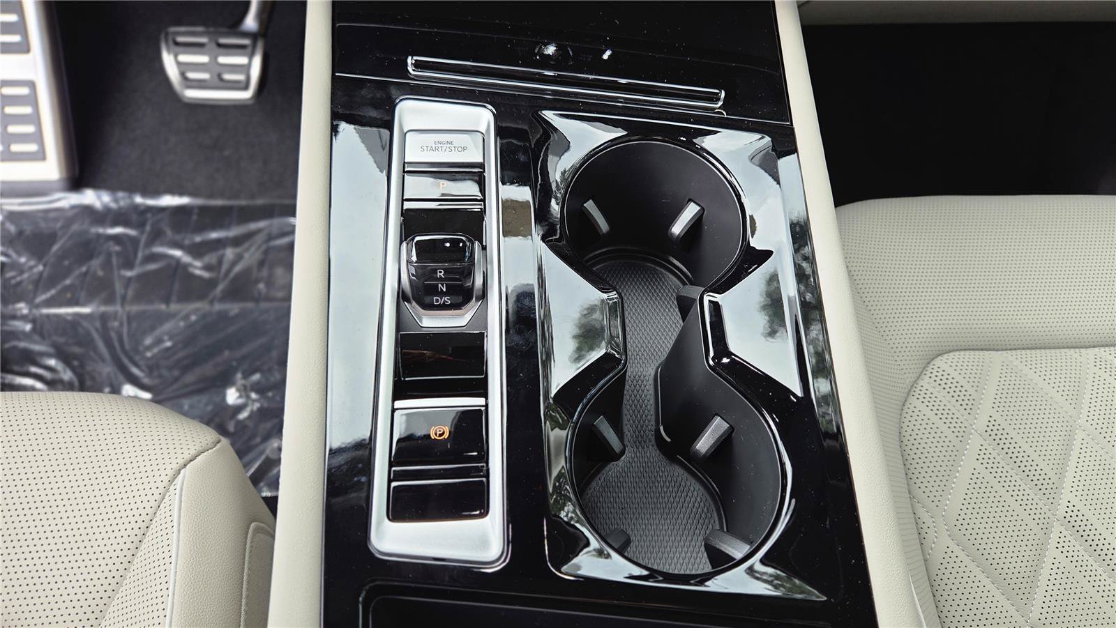 New 2026 Volkswagen Atlas SEL Premium R-Line AWD/4WD image 21