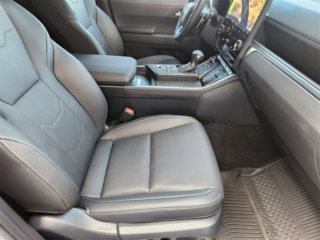 Used 2025 Lexus GX 550 550 Luxury+ image 14