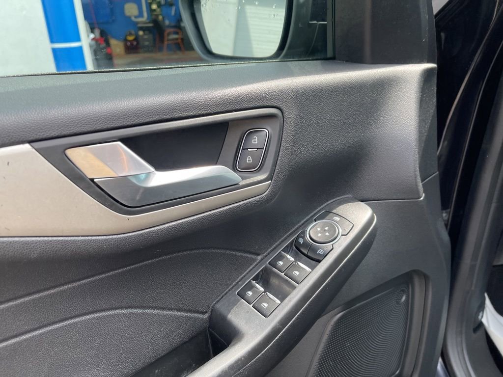 Used 2021 Ford Escape SE AWD/4WD image 10