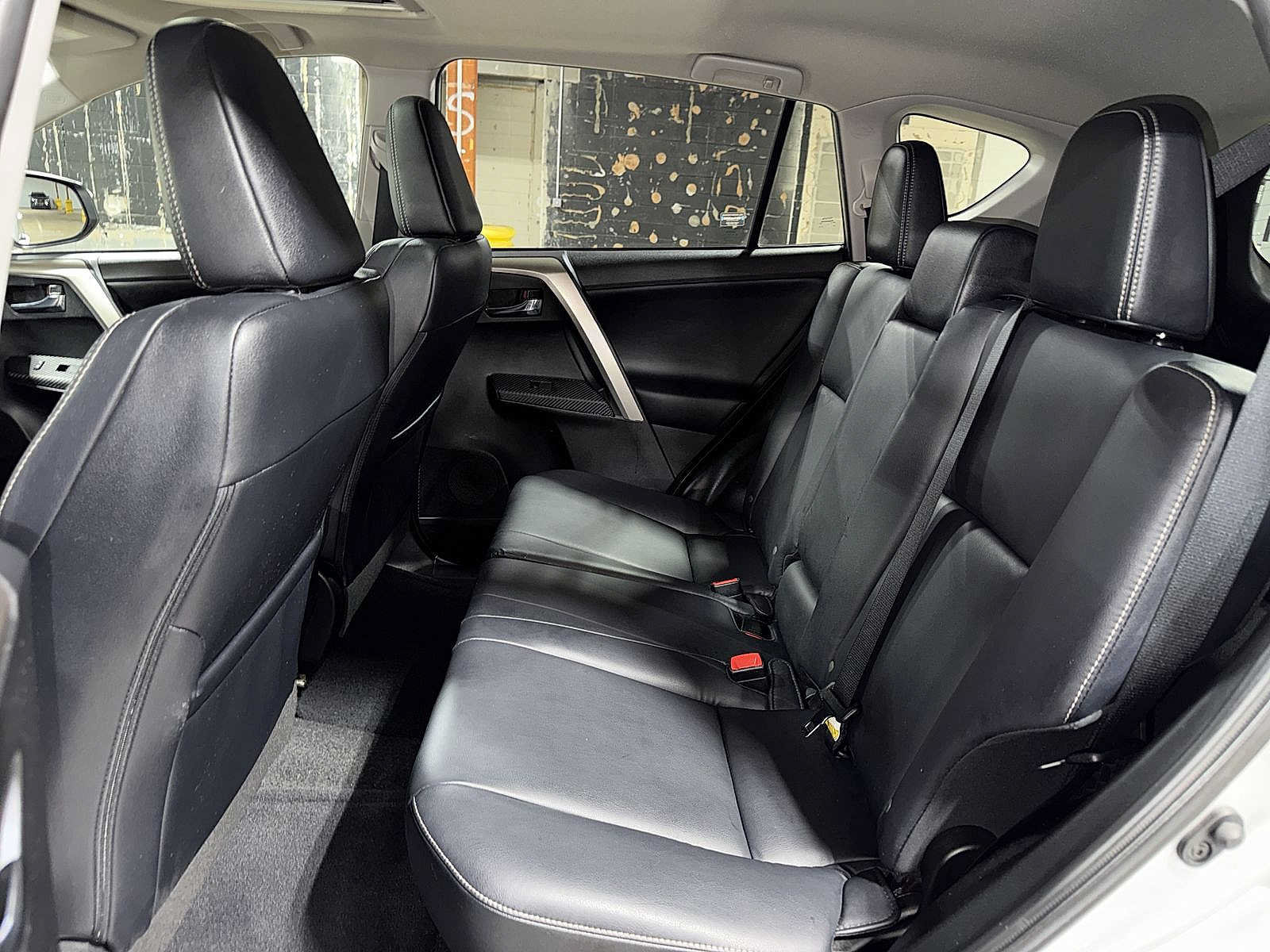 Used 2015 Toyota RAV4 Limited AWD/4WD image 17