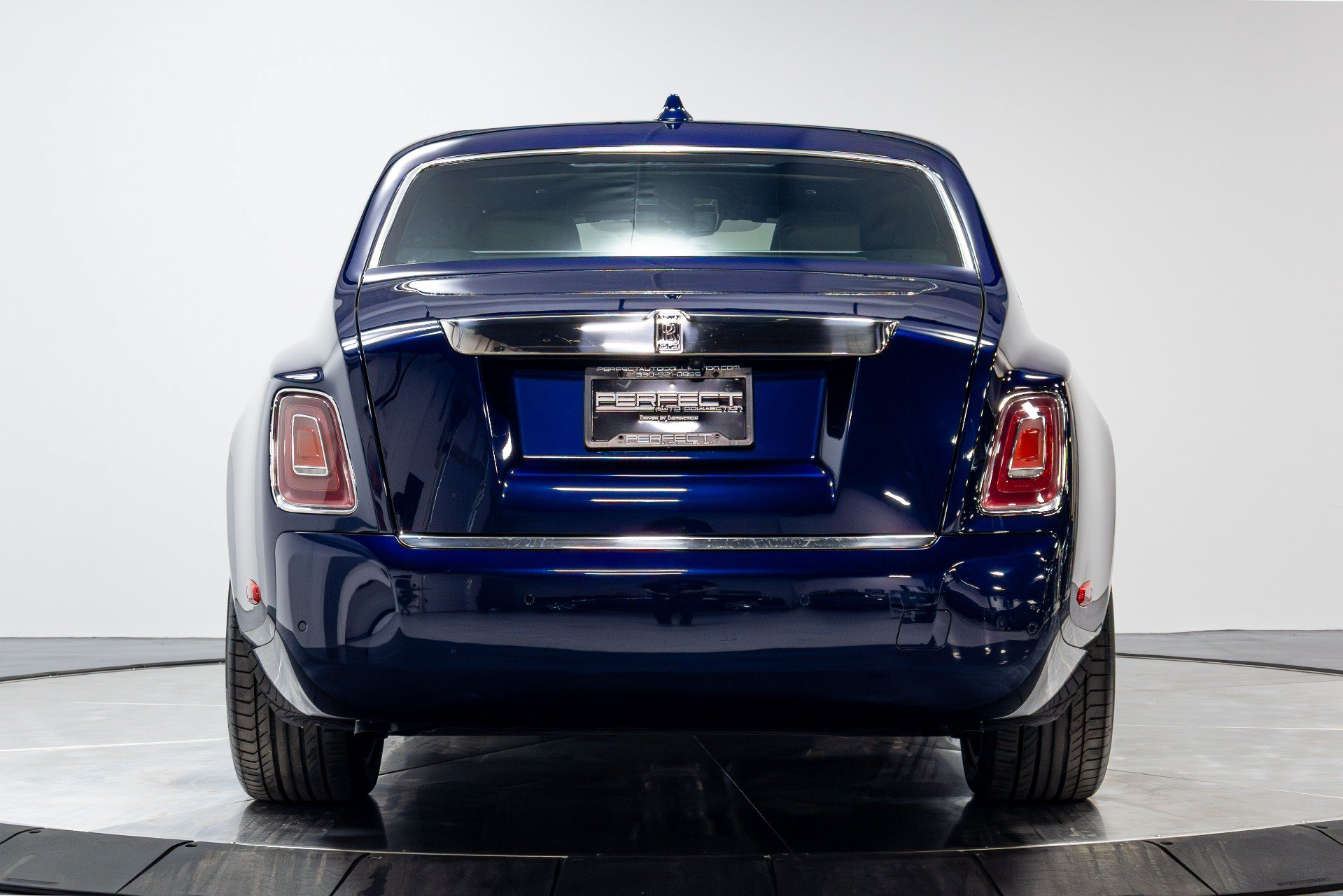 Used 2021 Rolls-Royce Phantom Sedan RWD image 64
