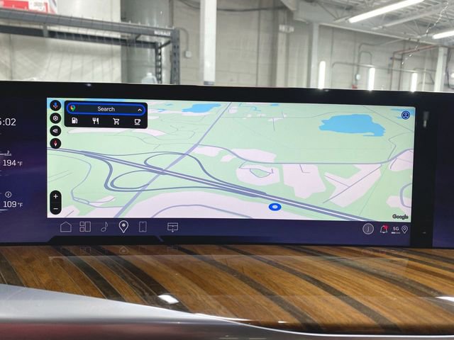 Used 2025 Cadillac Escalade Sport Platinum image 14