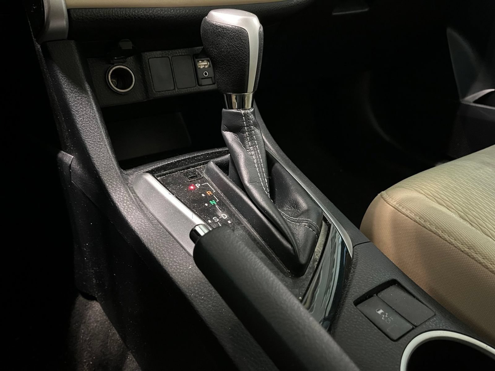 Used 2019 Toyota Corolla LE FWD image 23