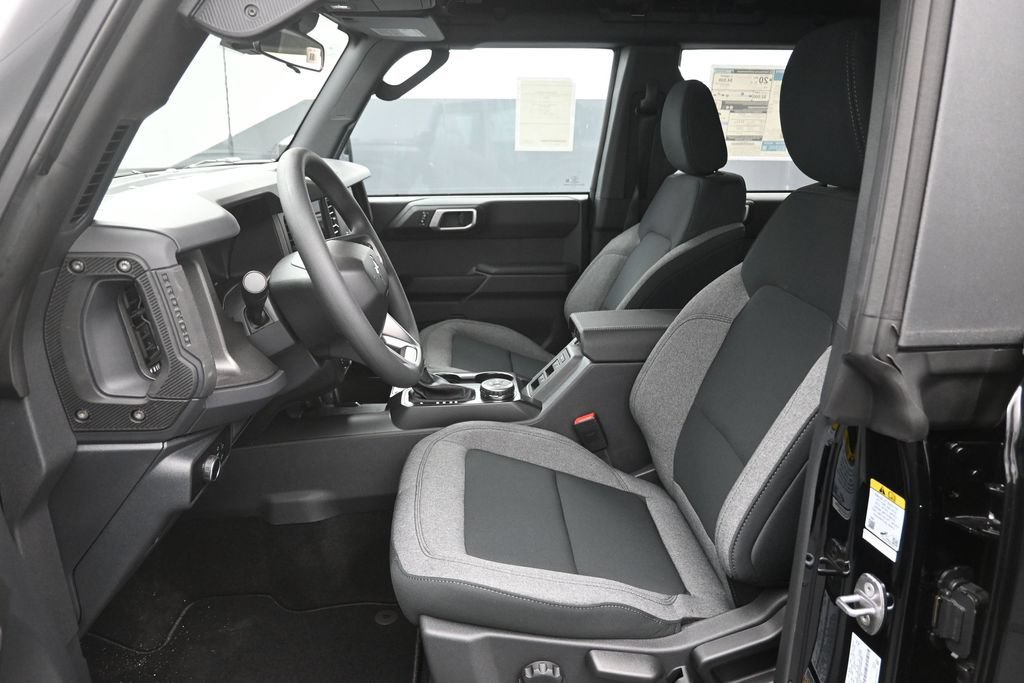 New 2026 Ford Bronco 4-Door AWD/4WD image 18