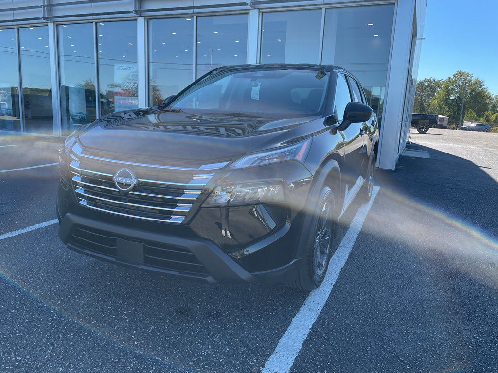 New 2026 Nissan Rogue SV image 5