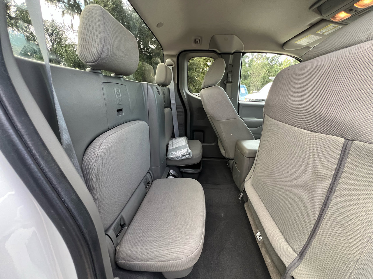 Used 2020 Nissan Frontier S w/ S Utility Package image 31