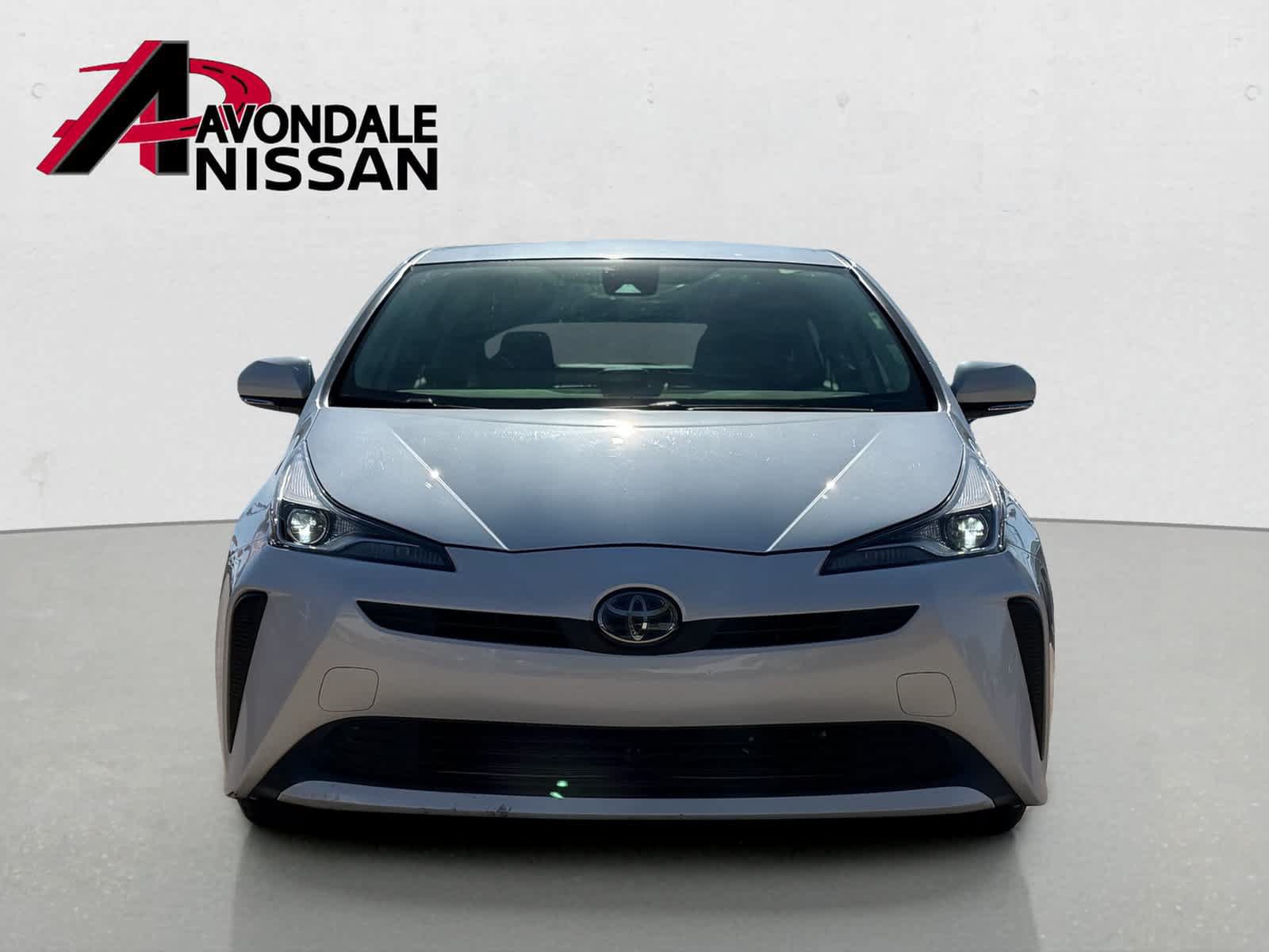 Used 2021 Toyota Prius L Eco w/ Carpet Mat Package (TMS) FWD image 9
