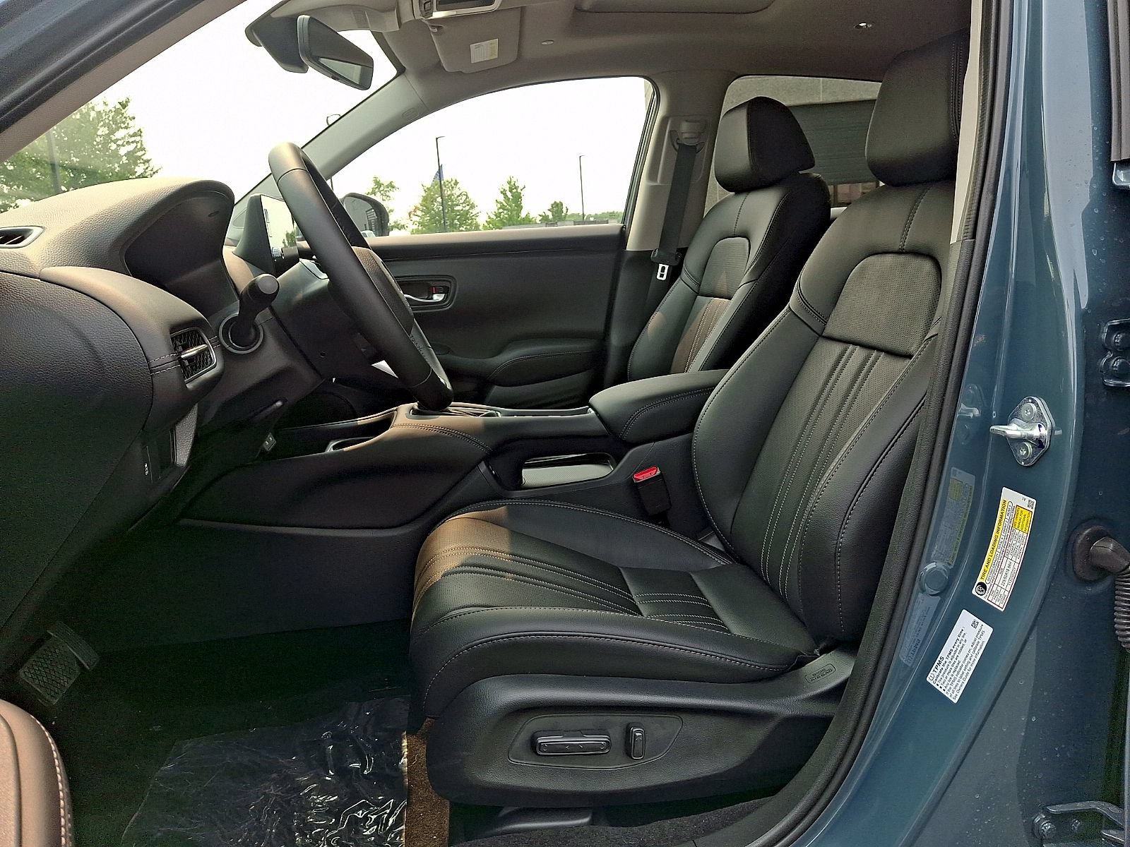 New 2027 Honda HR-V EX-L image 6